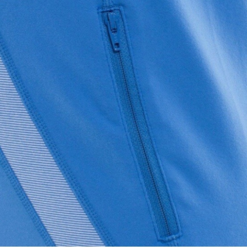 Lululemon Stride Full Zip Jacket in Blue Wee Stripe White Porcelaine Women Sz 4 - Picture 13 of 13
